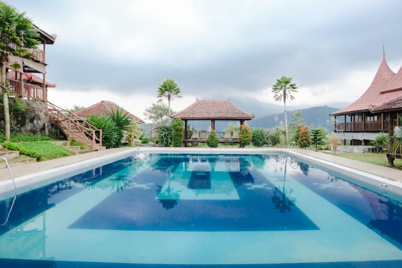 Capital O 892 Grand Pujon View Hotel And Resort باتو المظهر الخارجي الصورة