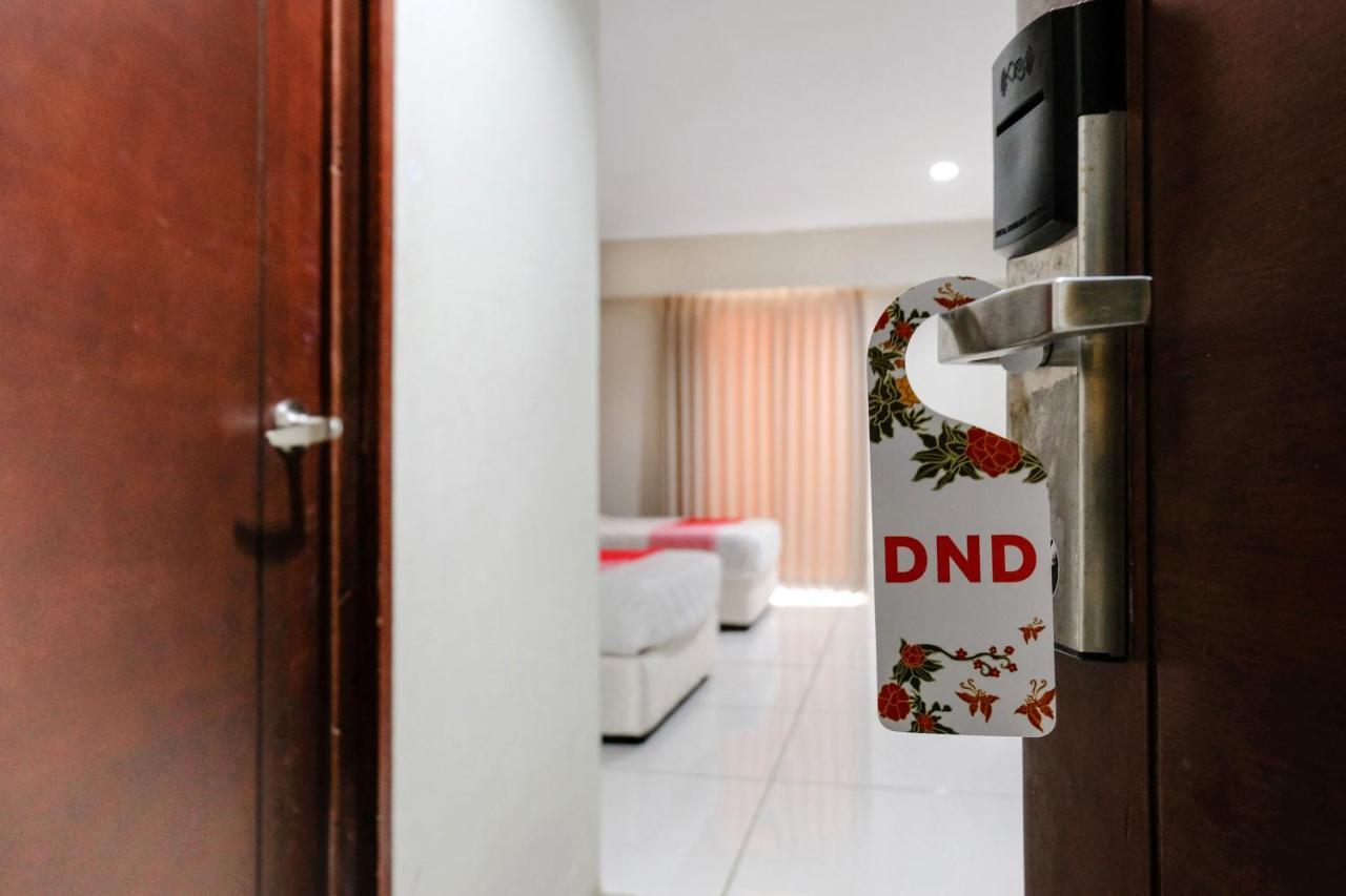 Capital O 892 Grand Pujon View Hotel And Resort باتو المظهر الخارجي الصورة