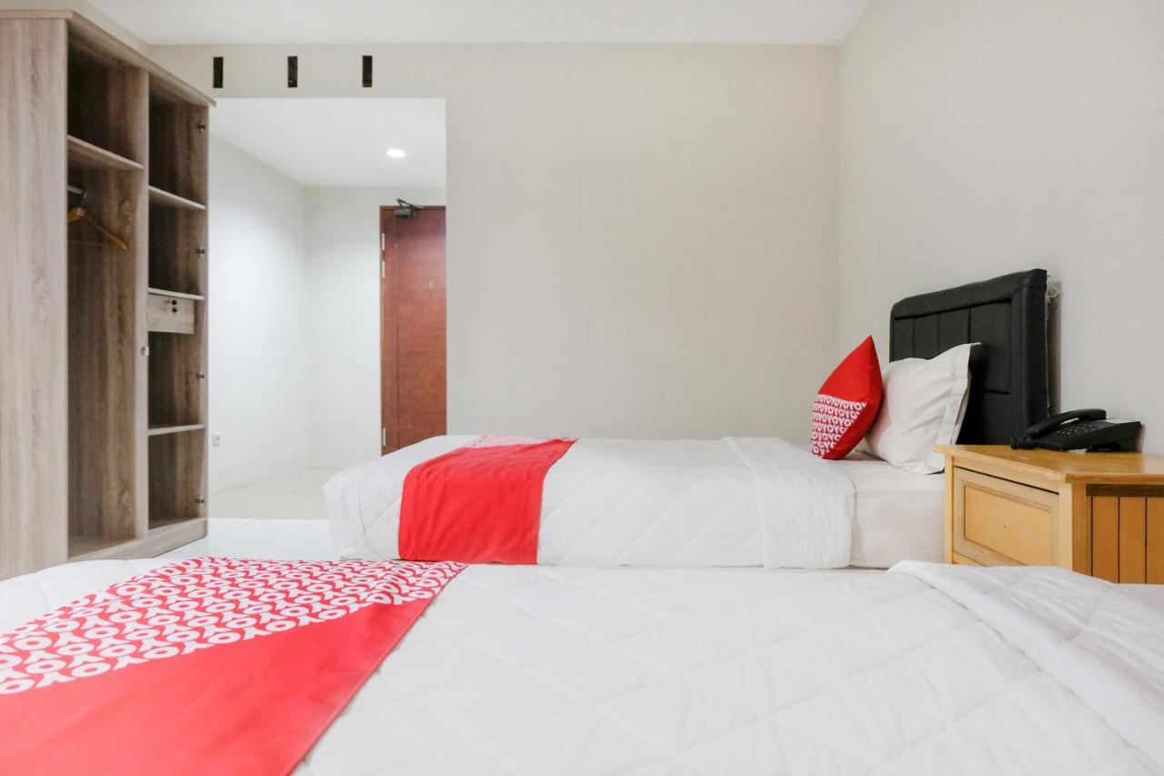 Capital O 892 Grand Pujon View Hotel And Resort باتو المظهر الخارجي الصورة